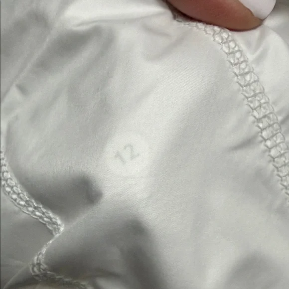 Lululemon Women's Quilted White Vest - Picture 11 of 11